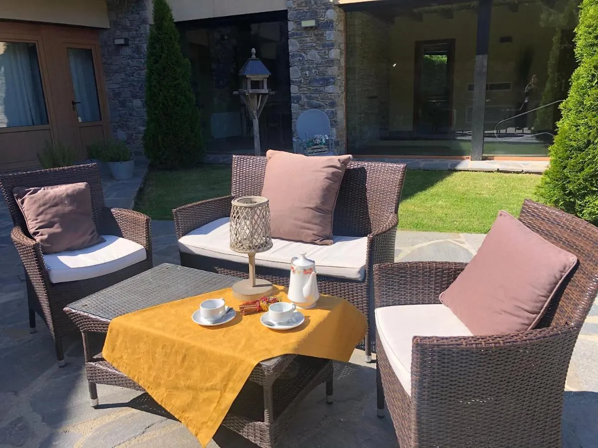 Alba D'Esteve. Casa Rural Espot Holiday home