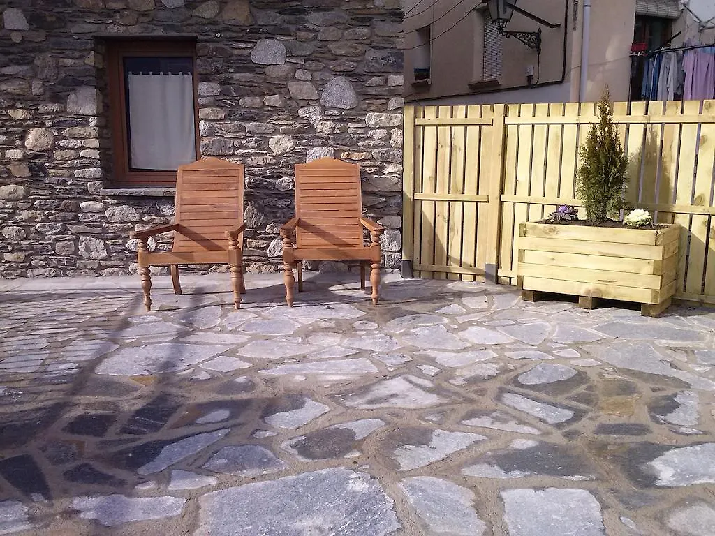 Alba D'Esteve. Casa Rural Espot Holiday home